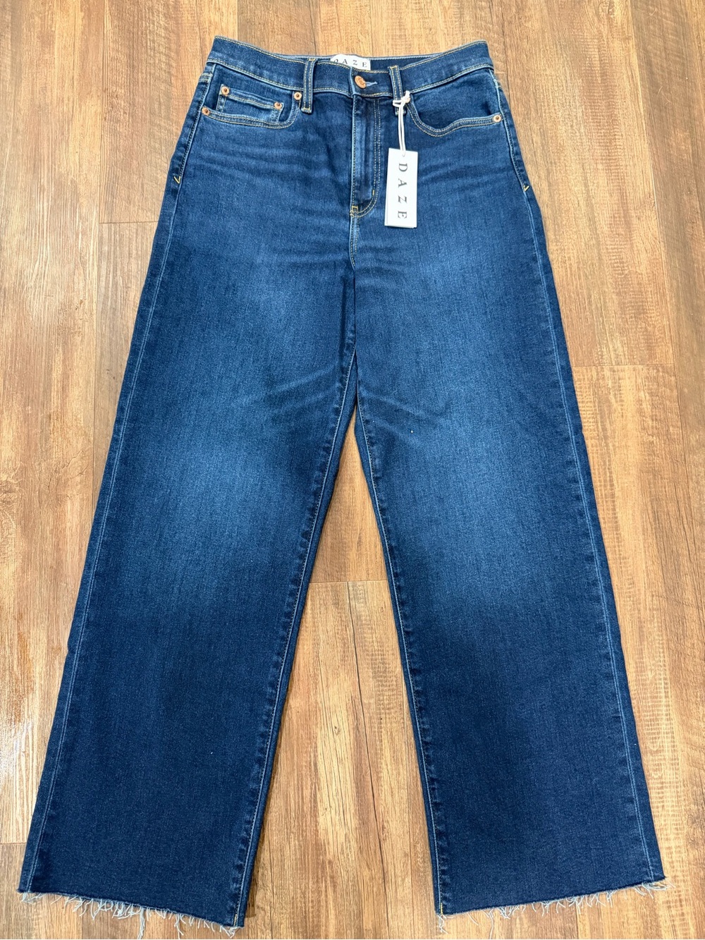 Women’s Relaxed Wide-Leg Jeans in Deep Blue